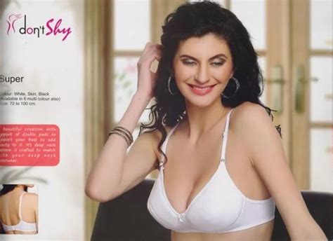 Dont Shy Super Double Padded Bra At Rs 17400piece Ladies Bra In