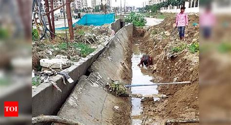 Digging Work Snaps Power Supply To Noida Extension Noida News Times