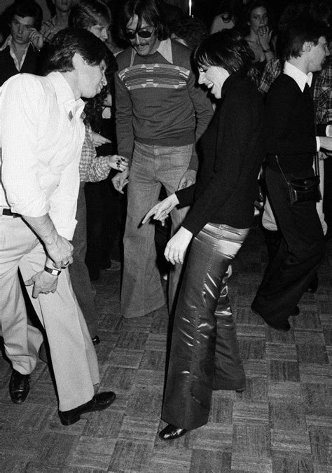 Trading on her fame as the wife of canada's playboy prime minister, she spent too much time in new york nightclubs, including studio 54, where she mixed with bigger egos and competed for attention.her chosen stratagem was to deliberately hitch up her. Wonderful Photos Of Famous Faces Dancing At Studio 54 ...