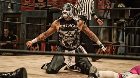 Lucha Underground Netflix S Crazy Addictive Wrestling Show Collider