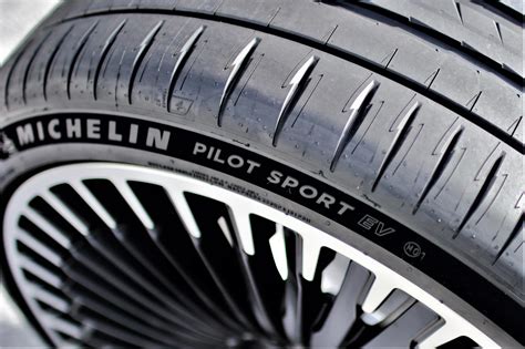 Michelin Pilot Sport Ev Tire Earns Best Of Whats New Award Tire