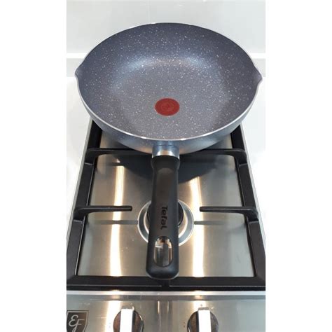 If you take the time to choose one, the best non stick pan in malaysia 2021 will serve you a long time! Tefal Natura 28cm Non Stick Deep Frypan B22666 B2266695 ...