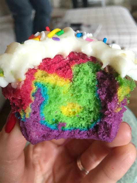 Add eggs one at a time, beating well with each addition then scrape down the bowl. Easy Rainbow Cupcakes Recipe