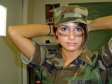 10 most beautiful female armed forces in the world