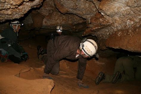 Mammoth Cave Explora La Cueva Más Larga Del Mundo Following