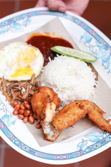 8, jalan raja muda musa, kampung baru, 50300 kuala lumpur. No. 1 Adam Road Nasi Lemak—A Great Spot To Get Your Nasi ...