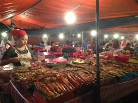 By netster23 on may 31, 2010 in pix. Night Market - Kota Kinabalu - Picture of Night Market ...