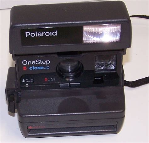 Polaroid 600 Closeup Instant Film Camera