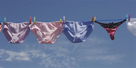 Why So Many Women Are Ditching Their Underwear Huffpost
