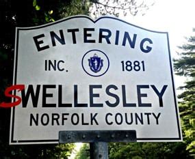 Here S The Scoop On Our Natick Swellesley Report Summer Internship Program The Swellesley Report