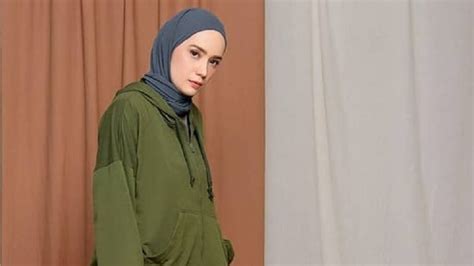 Jilbab Cantik Hot Di Twitter Klu Mau Semingkuh Sama Akudi Ajak