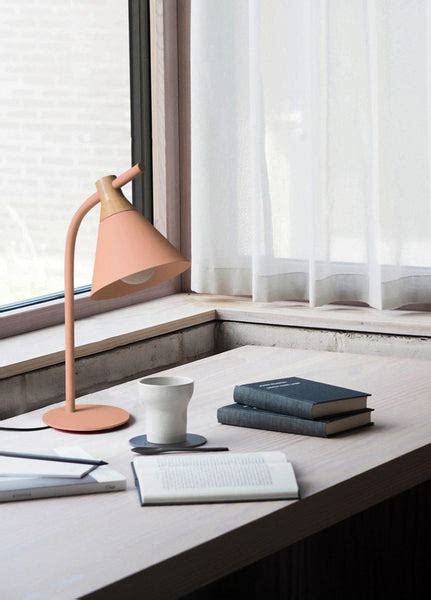 Patriam Modern Nordic Desk Lamp Warmly