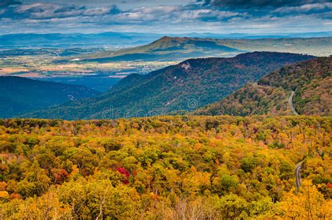 Autumn View Of The Blue Ridge Mountains And Shenandoah Valley Fr Stock