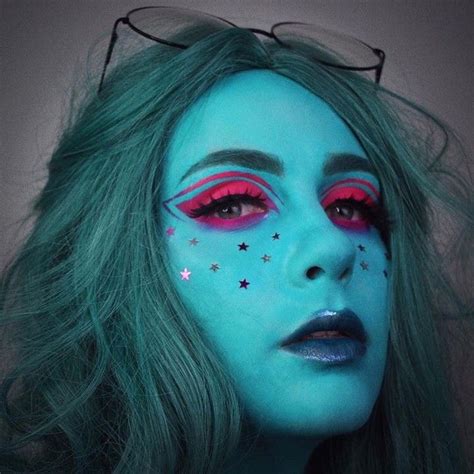 Stunning Color Combo By Ofl0ra Using Paradise Makeup AQ In Teal Deep