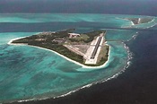 johan postcards: Midway Islands - Aerial View.
