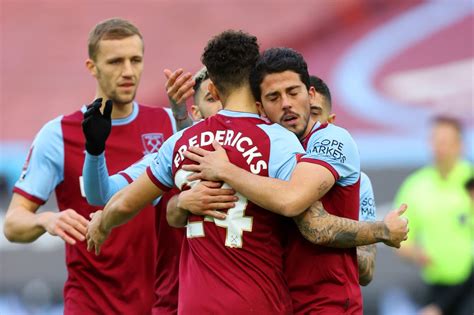 West Ham 4 0 Doncaster Oladapo Afolayan Scores Debut Goal As Hammers Cruise Into Fa Cup Fifth
