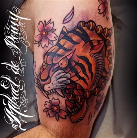 53 Outstanding Tiger Shoulder Tattoos