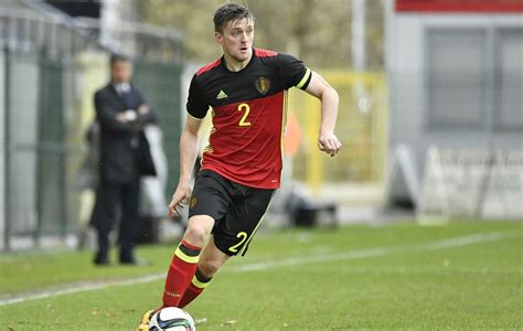 Als zijn naam vanmiddag niet wordt afgeroepen, volgt hij het wk op tv. CorrSport - Napoli, idea Foket: accordo già trovato col ...