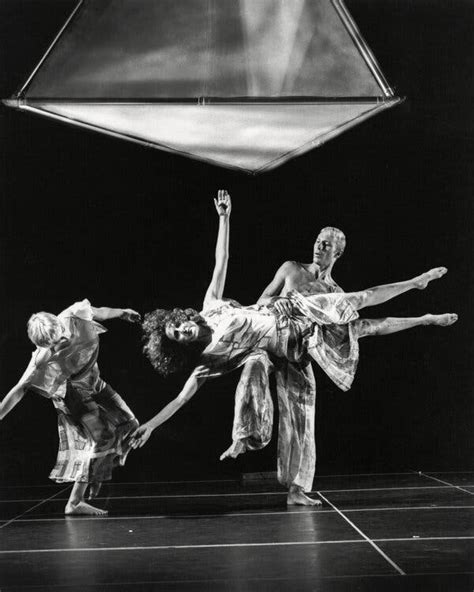 New York Public Library Acquires Choreographer Trisha Browns Archive The New York Times