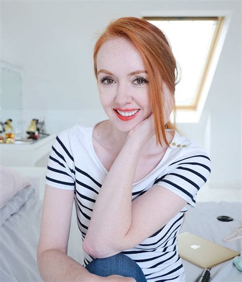 the redhead — a powder foundation that s perfect for pale skin