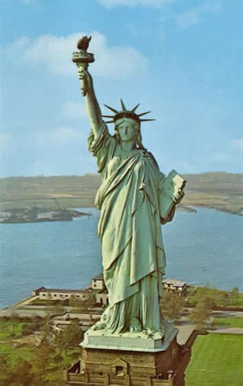 Educación Statue Of Liberty Reclothing The First Lady Of Metals