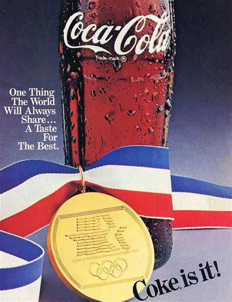 Happiness starts with a smile. Retracing Coca Cola's history through its ads (50 pics ...