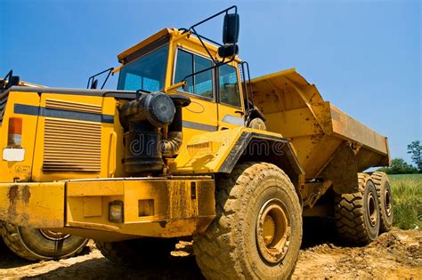 Camion Lourd De Construction Image stock  Image du matériel, machines