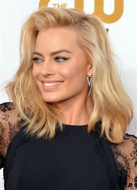 Margot Robbie Is Ready To Support Her Leading Man Margot Robbie Hair Bombshell Hair Blonde Hair
