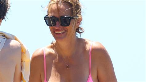 Julia Roberts 54 Stuns In Bubblegum Pink Swimsuit During Australia