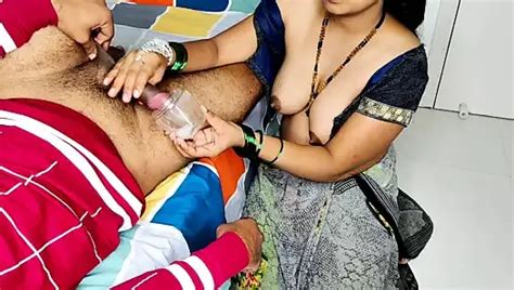Bhabhi Heiß Sexy Während Der Ölmassage Im Penis Xhamster
