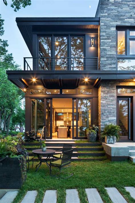 Modern and historic houses, villas and mansions. Modern Organic Home by John Kraemer & Sons in Minneapolis, USA