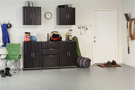 Garage cabinets are often the forgotten solution to helping turn your garage from a cluttered mess to an organized space that all the family can enjoy. Enjoy the work of designer - Closet Maid cabinets | Couch ...