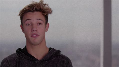 Auscaps Cameron Dallas Shirtless In Chasing Cameron 1 07 I Don T Wanna Be Here