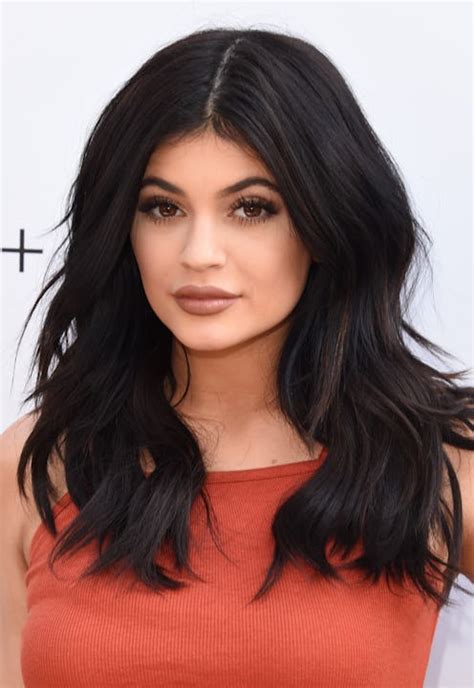 New Kylie Jenner Website Will Feature Tutorials So You Can Get Her