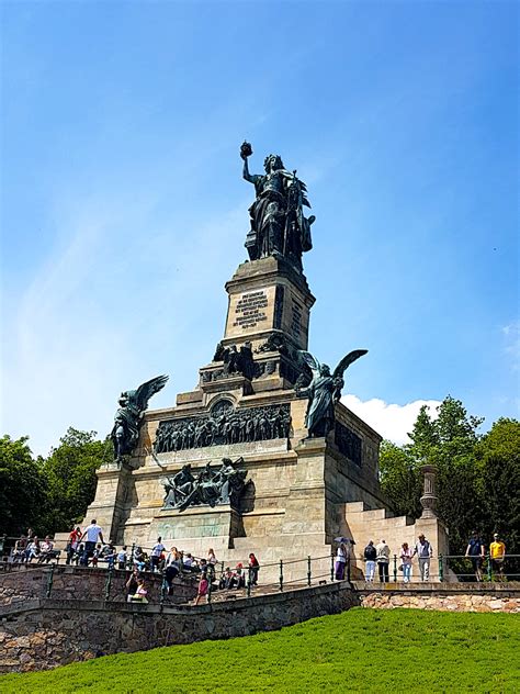 Browse our listings to find jobs in germany for expats, including jobs for english speakers or those in your native language. Ausflugstipps im Rheingau: Rüdesheim am Rhein