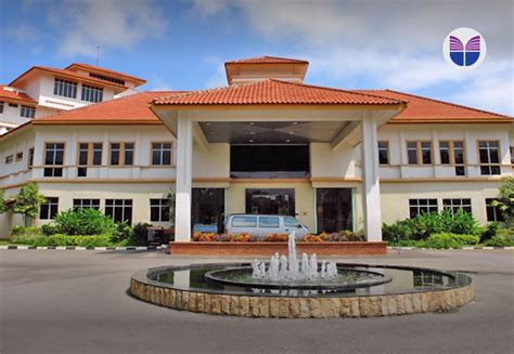 Melaka manipal medical college also offers dental education programme in a twinning mode under the auspices of manipal academy of higher education { mahe} leading to a bds degreestudents admitted into the faculty dentistry , mmmc are initially placed in the manipal campus of mmmc. Study Medicine in Malaysia, Pre Medicine | Study Medicine ...