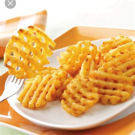 Und das habe ich gemacht, denn als kleines dessert nach einem mittagessen bei mc donald's darf es ruhig auch etwas süßes und fruchtiges sein, und auf eine kalorienbombe a'ls. Weiss einer in welchem Supermarkt es Kartoffelgitter gibt ...