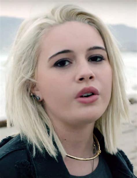 Bea Miller Straight Platinum Blonde Bob Shaggy Bob Hairstyle Steal