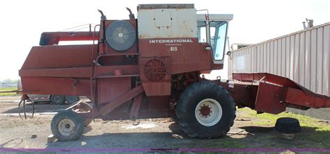 1974 International 815 Combine In Lansing Ks Item G5479 Sold