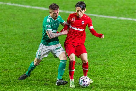 Antwerp has grown to become a trendy city, attracting many flemish and foreign artists, writers, intellectuals, and actors. Royal Antwerp FC