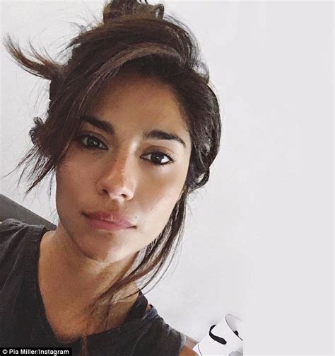 Home And Aways Pia Miller Sports Scruffy Hair In Sleepy Instagram