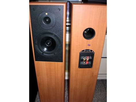 Kef cresta 30 speakers with yamaha htr 6230 amplifier. KEF Cresta 3