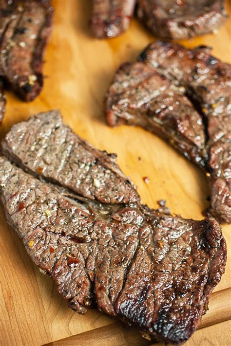 Cooking chuck roast or chuck steak with tomatoes or tomato sauce really tenderizes the meat a lot. Grilled Chuck Steak Recipe | The Rustic Foodie