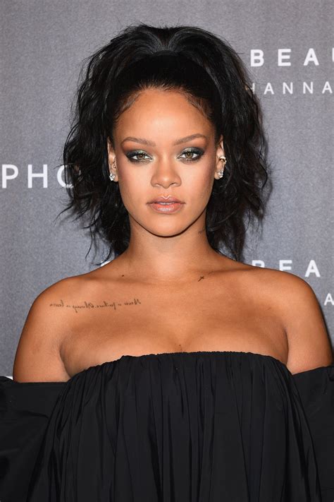 Try Them Out Rihanna Best Fenty Beauty Rihanna Makeup Looks Cardi