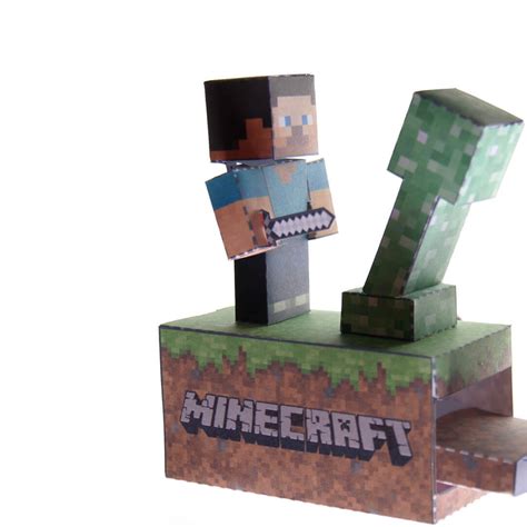 Minecraft Battle Paper Craft Model Free Printable Papercraft Templates