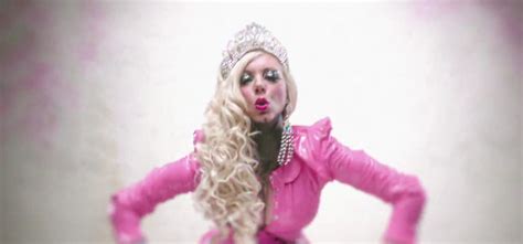 In This Moment выпустили новый видеоклип Sex Metal Barbie