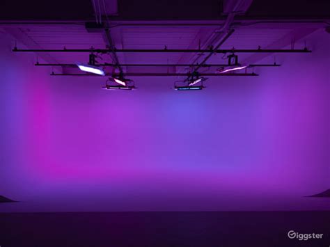 Pre Lit 3 Wall Cyc W Led Rgb Lights I Studio A Rent This Location