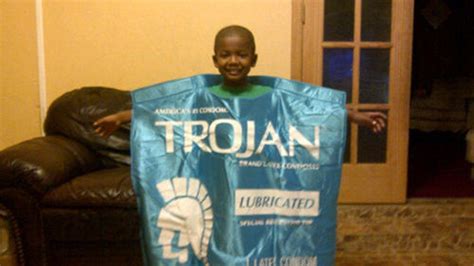 Inappropriate Kids Halloween Costumes 20 Pix Of The Worst