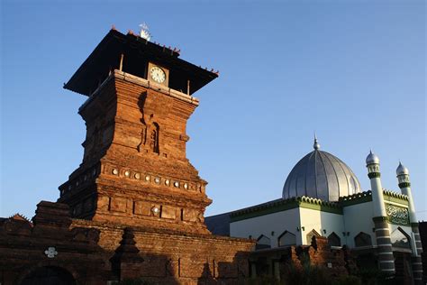 Acara silaturrahim & halal bi halal kelas c angkatan 2017 menejemen pendidikan islam iain kudus rembang, 3 juli 2018. Menara Kudus Mosque - Wikipedia