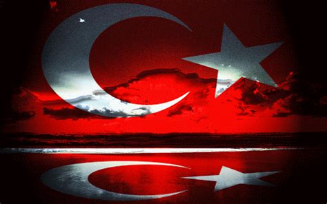 Al renkli zemin üzerinde beyaz hilal ve yıldız ile oluşmuş bayrak ilk olarak 1844 yılında abdülmecit dönemindeki tanzimat sürecinde kabul. Hareketli Türk Bayrağı Gifleri - Güzel Sözler